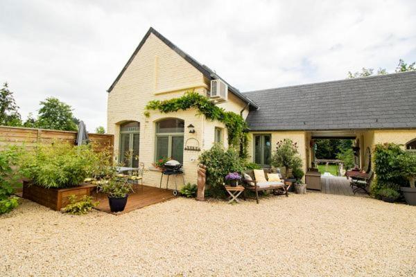 Le Jardin Des Secrets Bed & Breakfast Namur Exterior foto